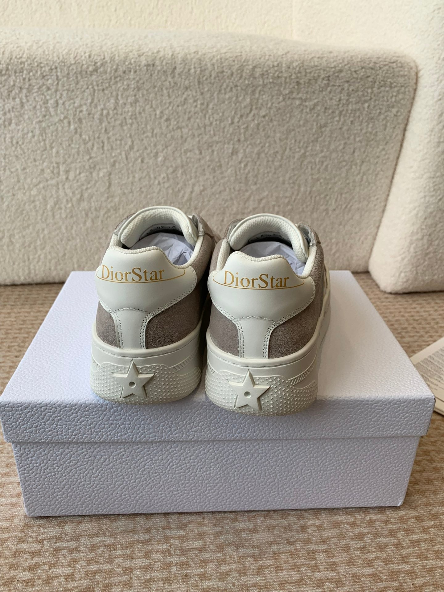 DIOR Star Platform Sneaker In Light Brown Grey Suede 998718
