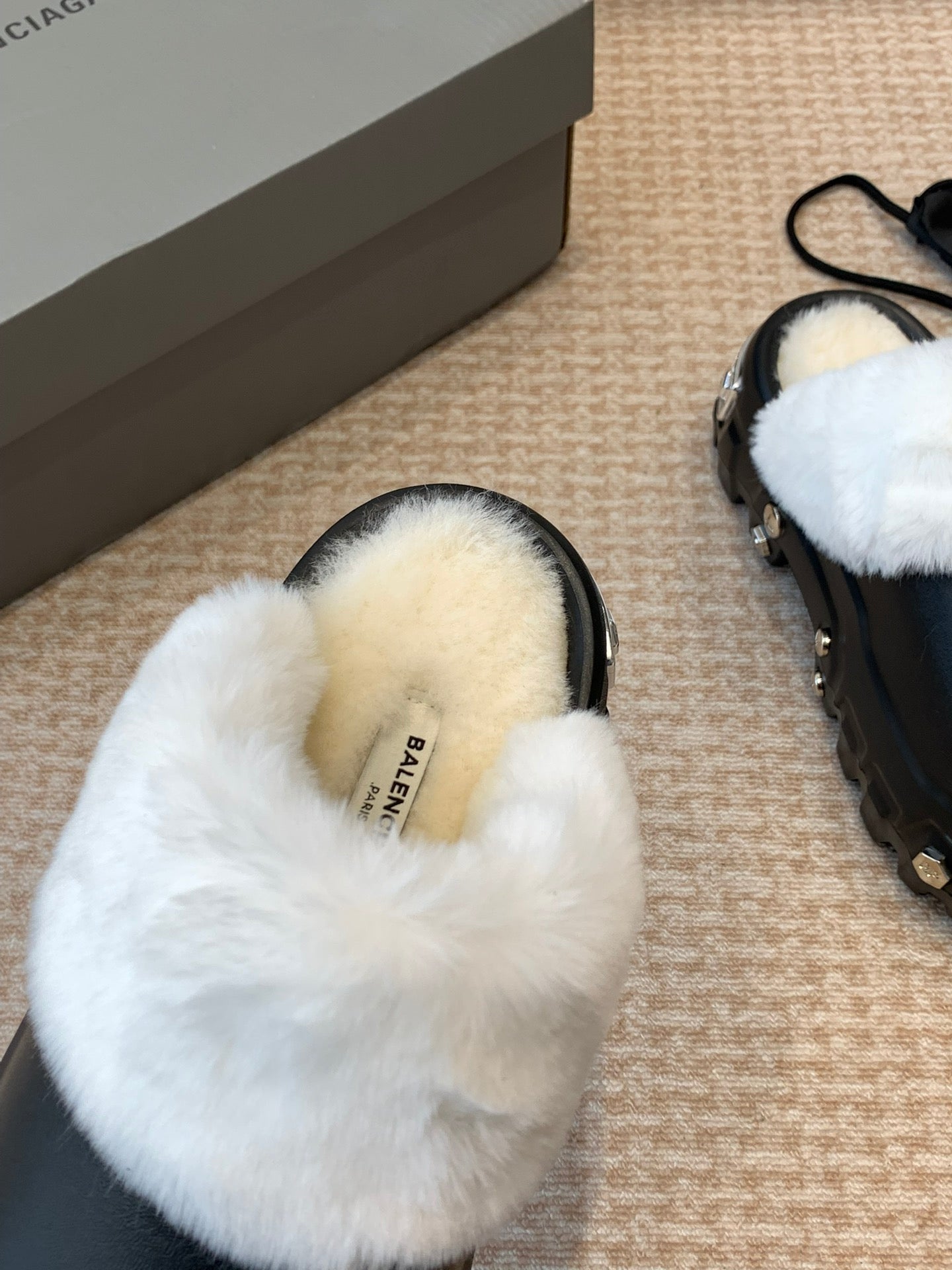 Balanciaga PLATFORM MULES IN BLACK RUBBER MIX RABBIT FUR SILVER HARDWARE