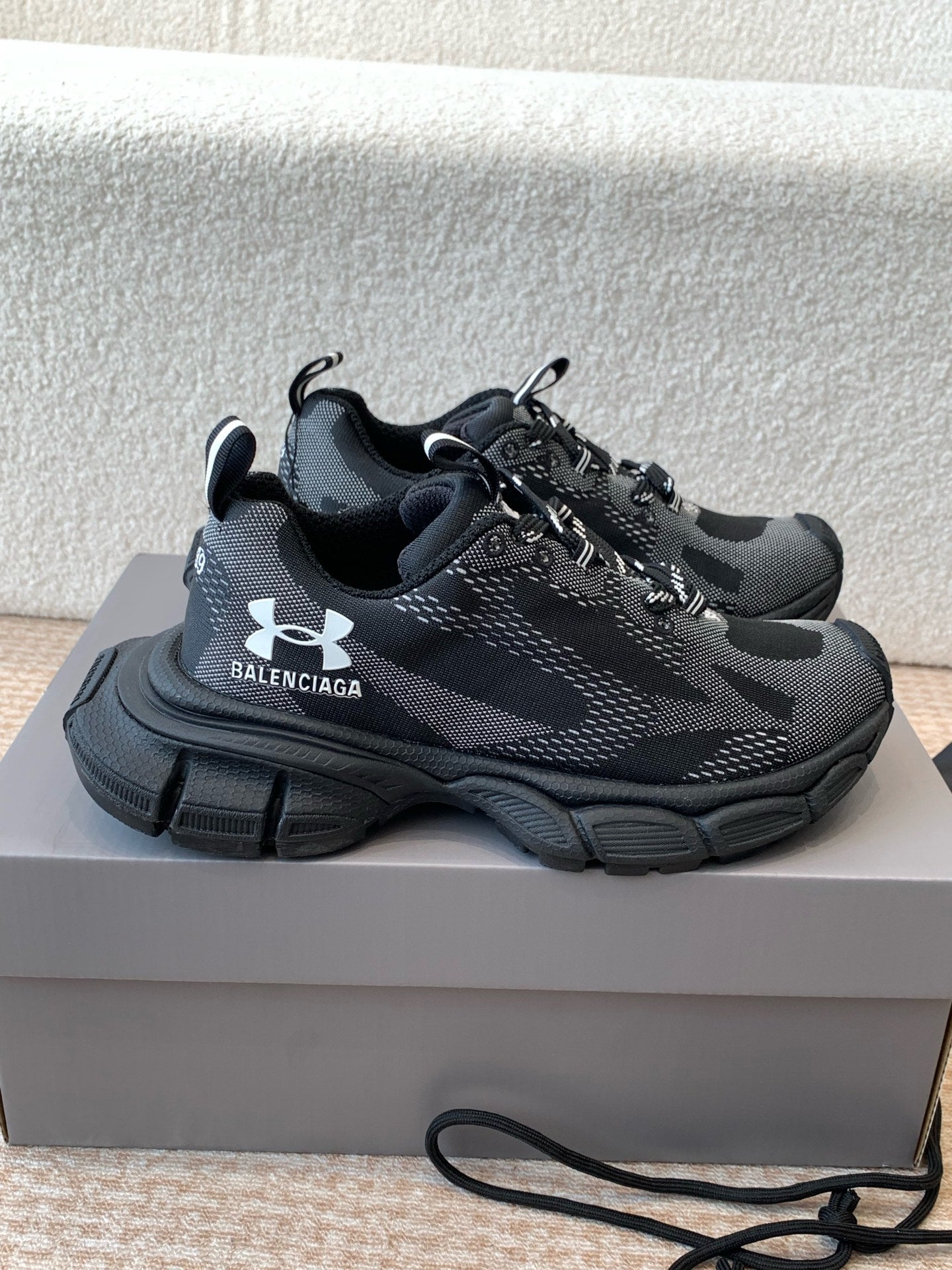 Balanciaga UNDER ARMOUR 3XL KNIT SNEAKER IN BLACK AND WHITE POLYESTER