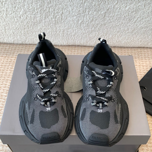 Balanciaga UNDER ARMOUR 3XL KNIT SNEAKER IN BLACK AND WHITE POLYESTER