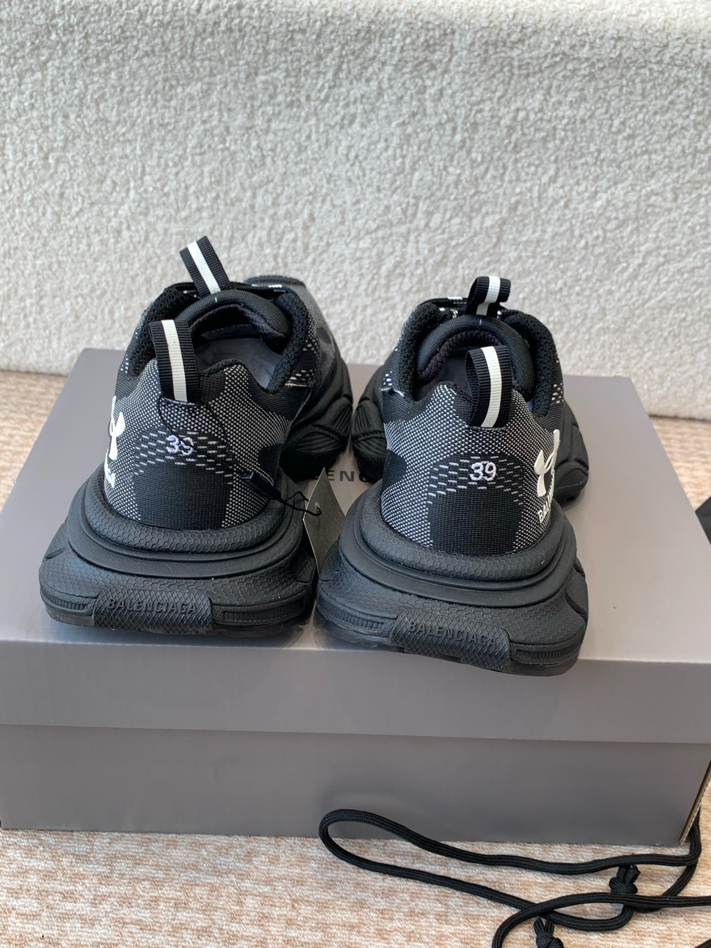 Balanciaga UNDER ARMOUR 3XL KNIT SNEAKER IN BLACK AND WHITE POLYESTER