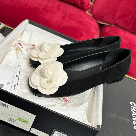 CHANEL ballet flat white flower black suede black patent calfskin