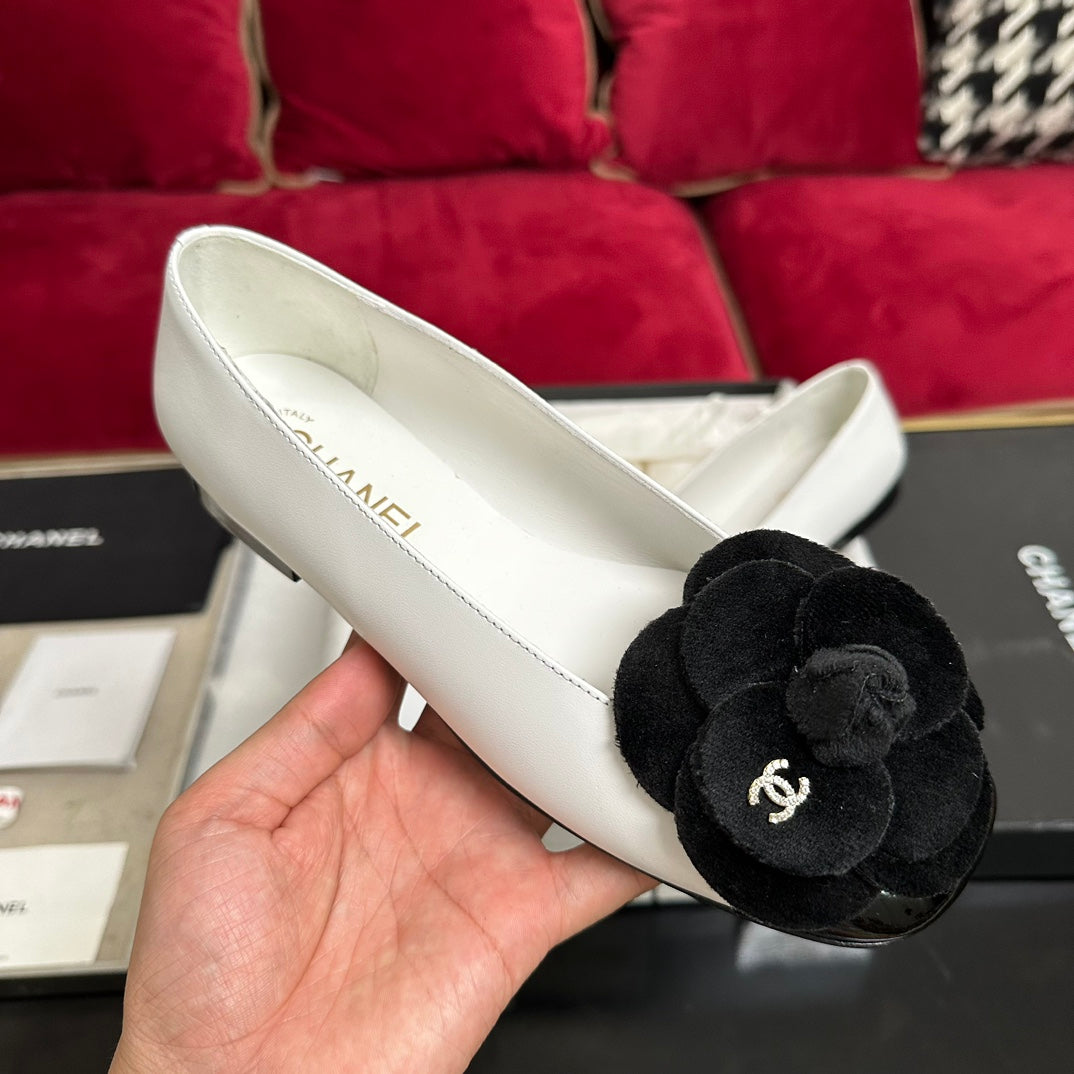 CHANEL ballet flat black flower white calfskin