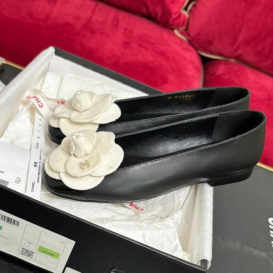 CHANEL ballet flat white flower black calfskin