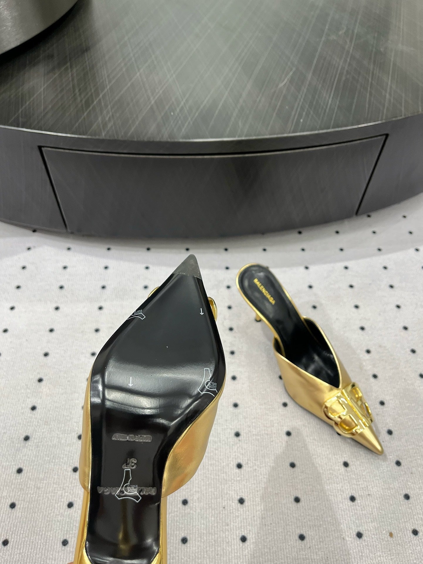 Balanciaga POINTED BB GOLD BUCKLE HEELED SLINGBACK IN GOLD METALLIC SHINY CALFSKIN