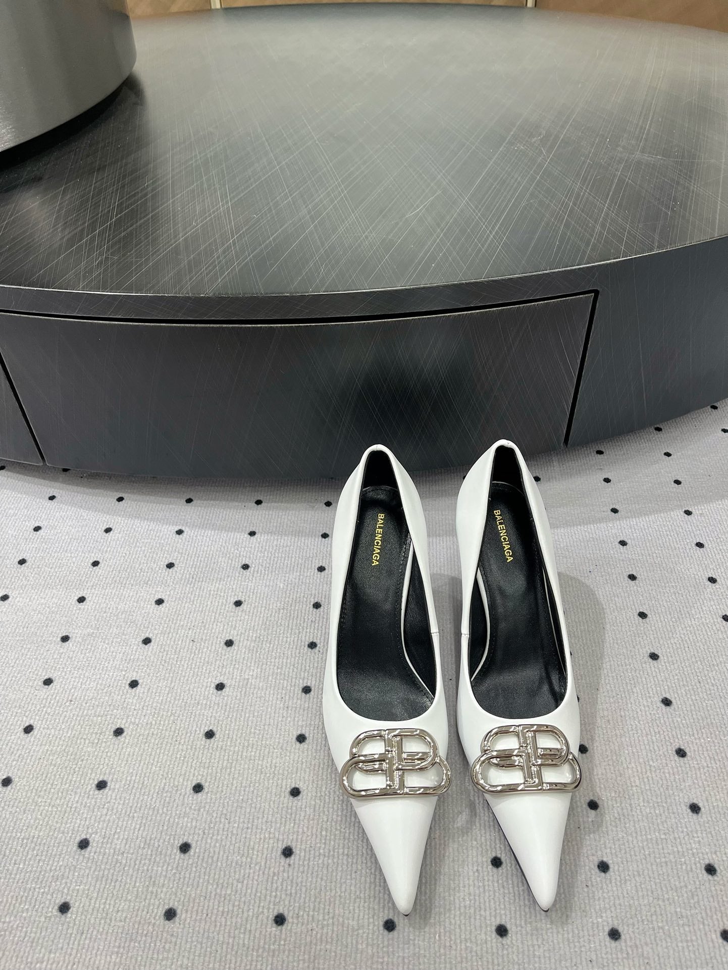 Balanciaga HEELED PUMPS 65 MM IN WHITE GLOSSY CALFSKIN SILVER HARDWARE