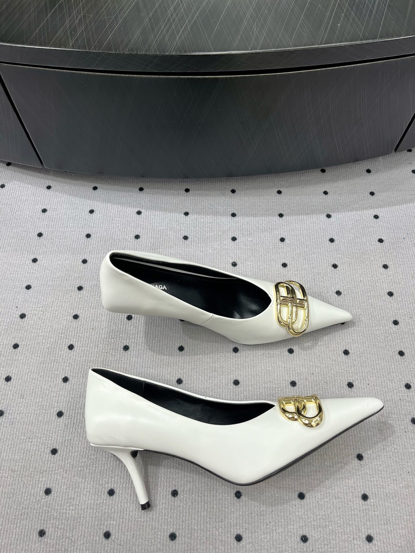 Balanciaga HEELED PUMPS 65 MM IN WHITE SMOOTH LAMBSKIN GOLD HARDWARE