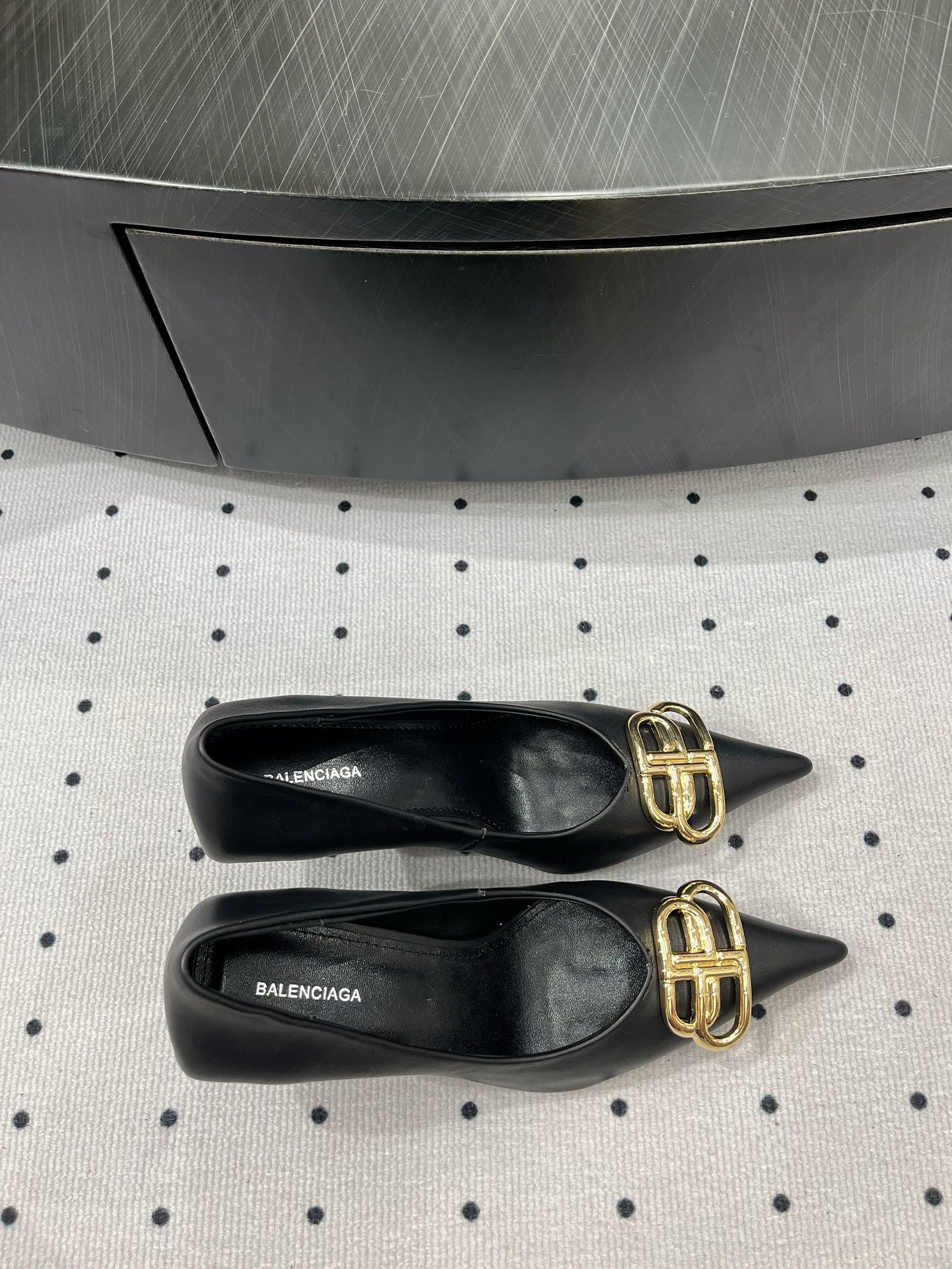Balanciaga HEELED PUMPS 65 MM IN BLACK SMOOTH LAMBSKIN GOLD HARDWARE