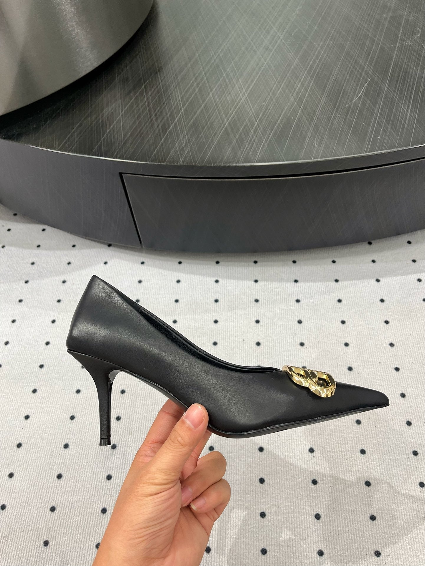 Balanciaga HEELED PUMPS 65 MM IN BLACK SMOOTH LAMBSKIN GOLD HARDWARE