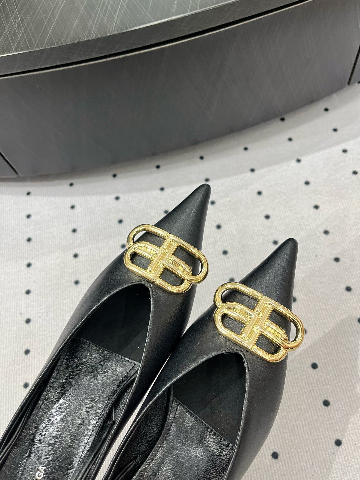 Balanciaga HEELED SLINGBACK 45 MM IN BLACK SMOOTH LAMBSKIN GOLD HARDWARE