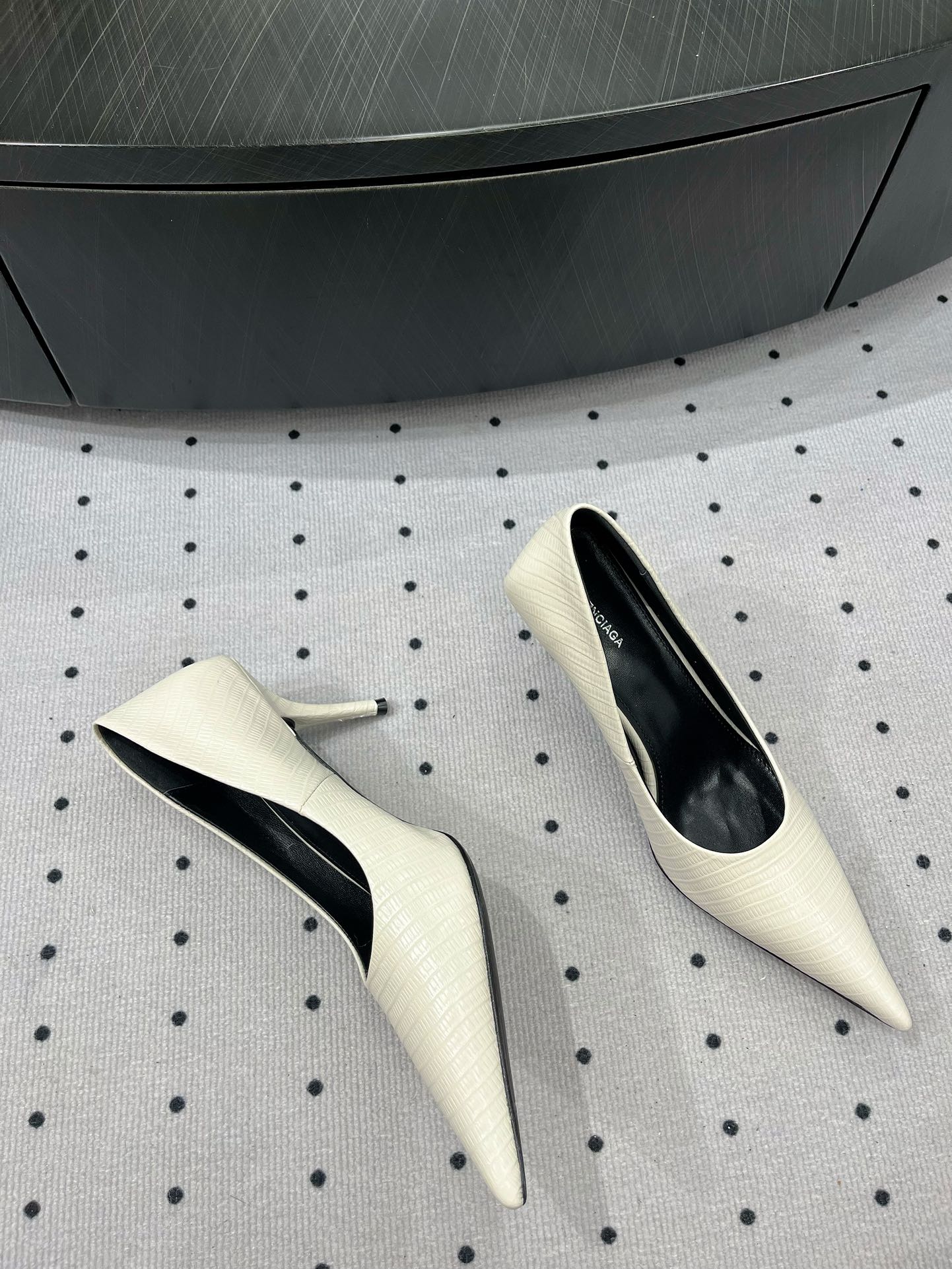 Balanciaga CLASSIC PUMPS 65MM IN CREAM LIZARD PATTERN CALFSKIN