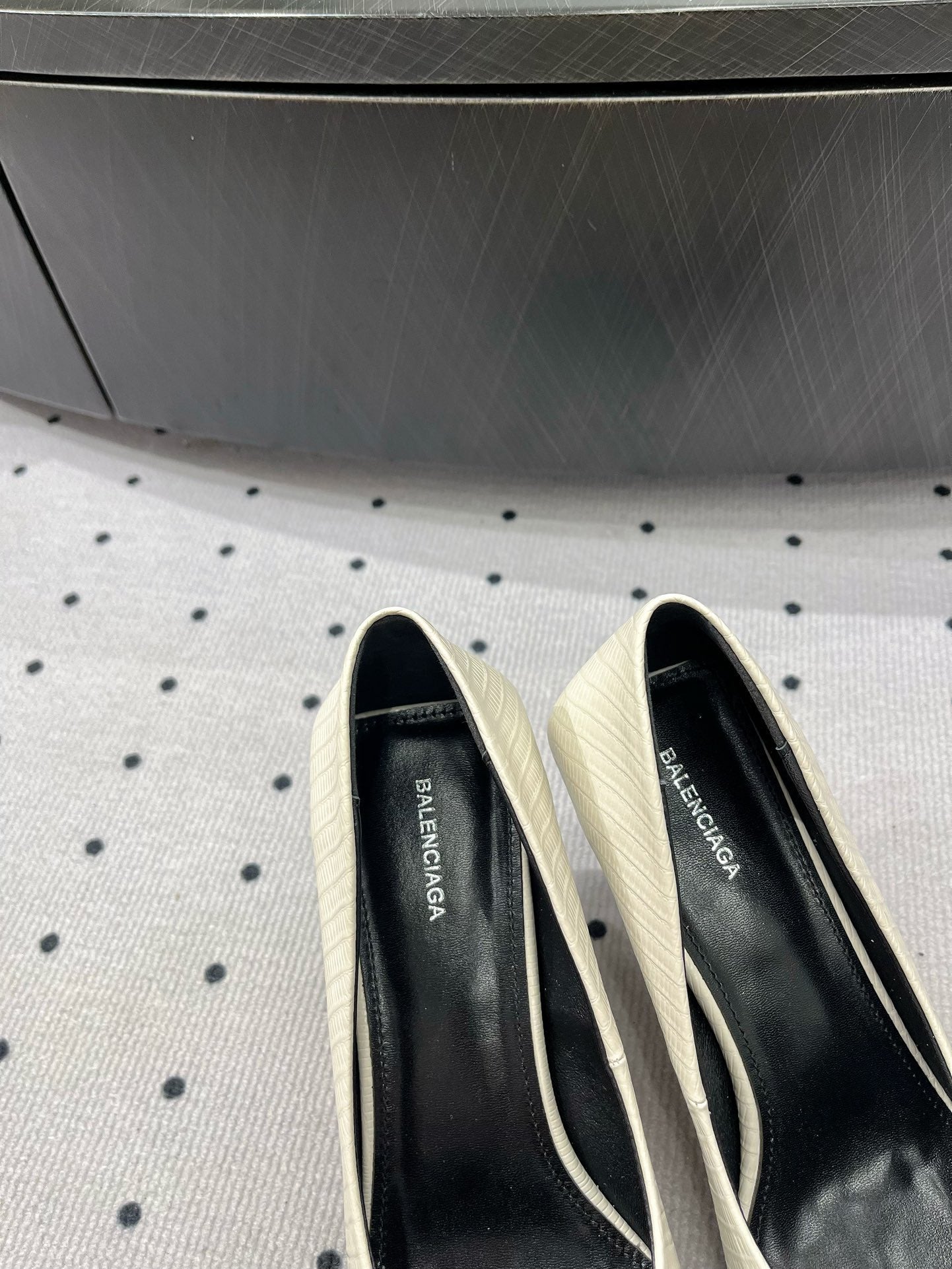 Balanciaga CLASSIC PUMPS 65MM IN CREAM LIZARD PATTERN CALFSKIN