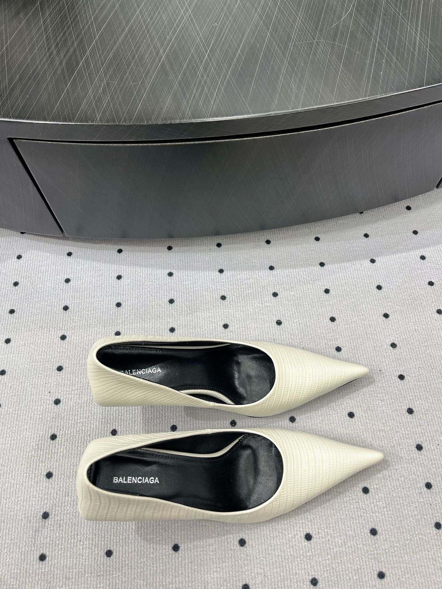 Balanciaga CLASSIC PUMPS 65MM IN CREAM LIZARD PATTERN CALFSKIN