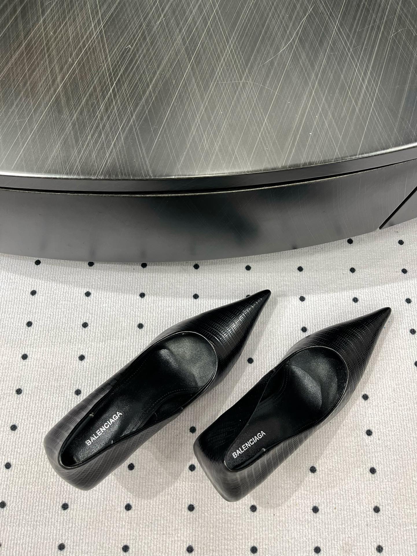 Balanciaga CLASSIC PUMPS 65MM IN BLACK LIZARD PATTERN CALFSKIN