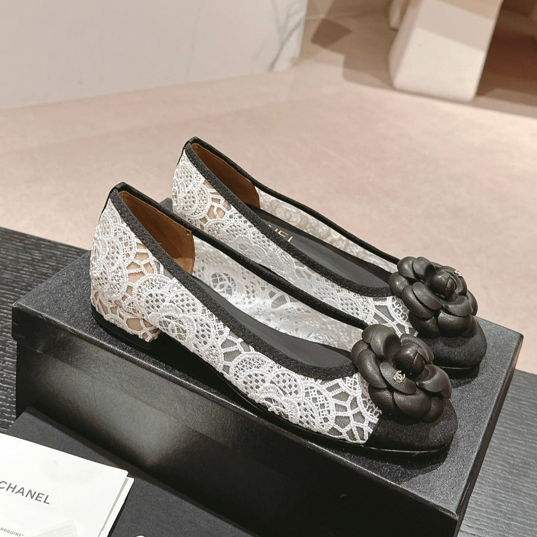 CHANEL ballet flat flower white lace fabric