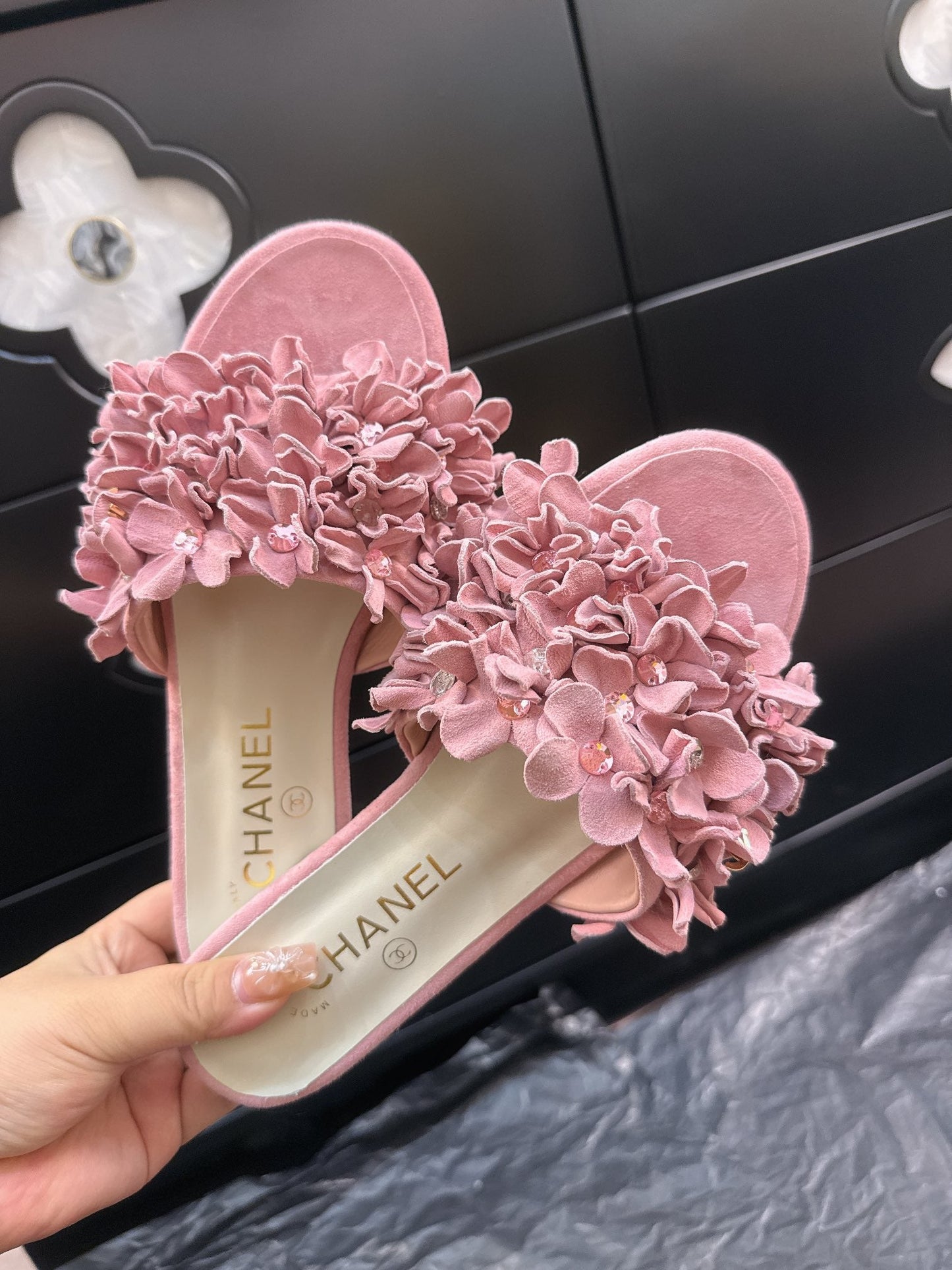 CHANEL 25C Mules Pink Suede Strass