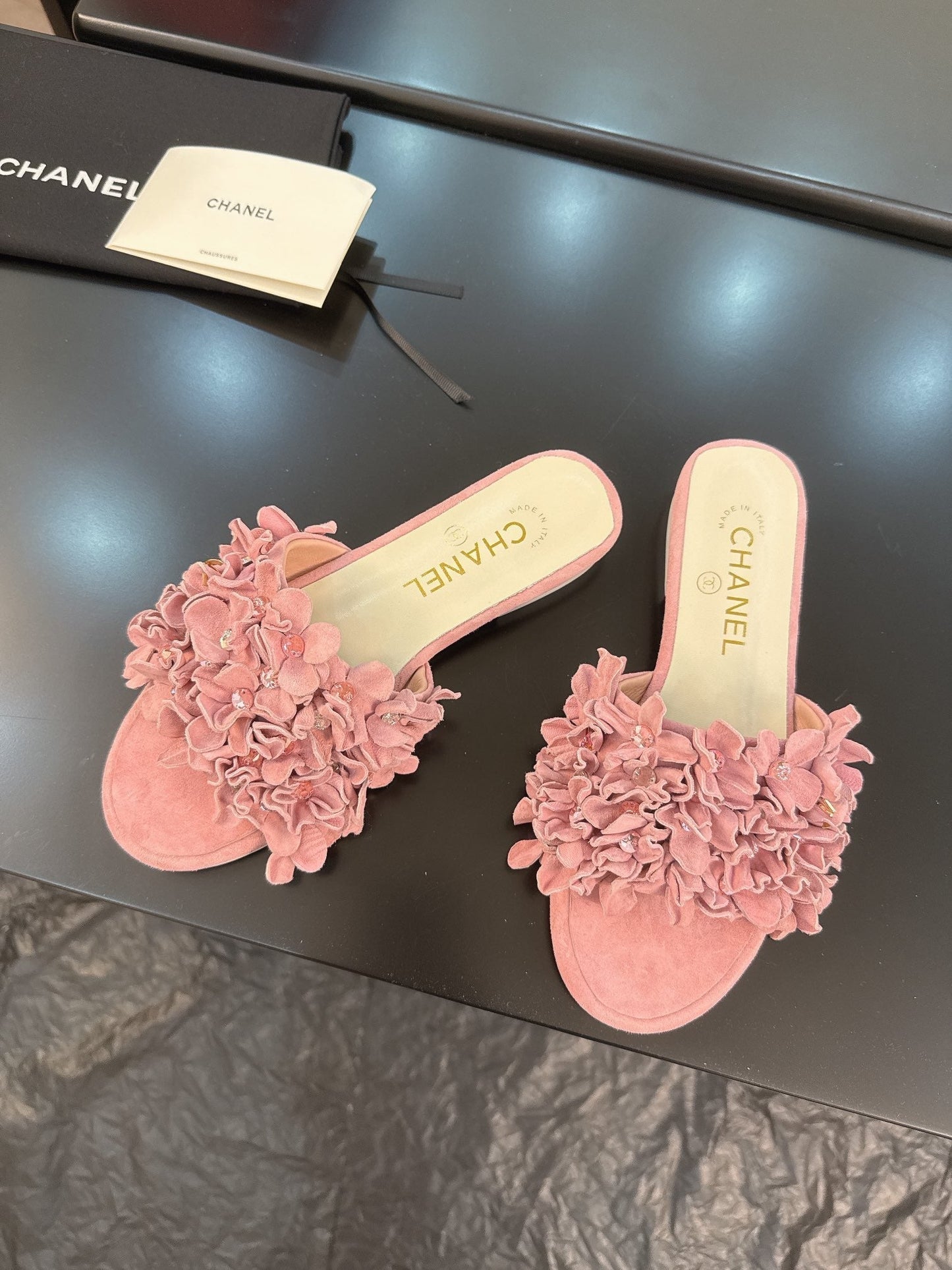 CHANEL 25C Mules Pink Suede Strass