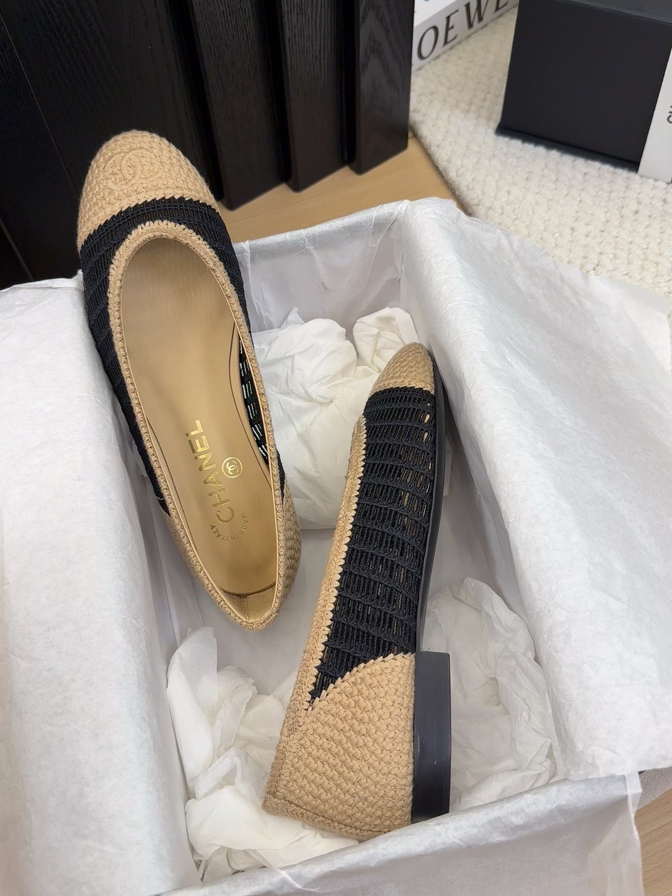 CHANEL 25 Ballet Flat Beige Black Raffia
