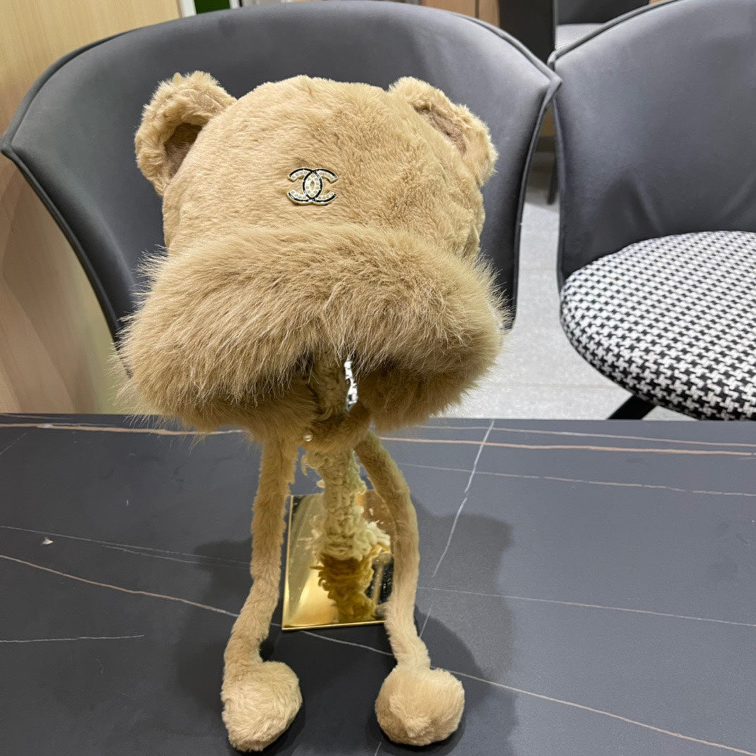 CHANEL BEANIE HAT IN CAMEL BROWN FLEECE AND WOOL 433163