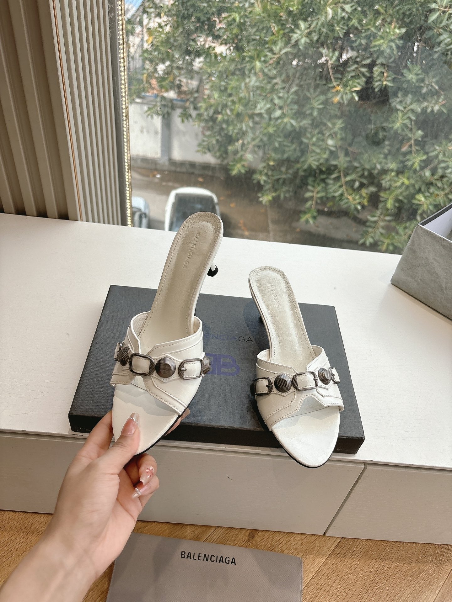 Balanciaga CAGOLE MID-HEEL MULES IN WHITE CALFSKIN