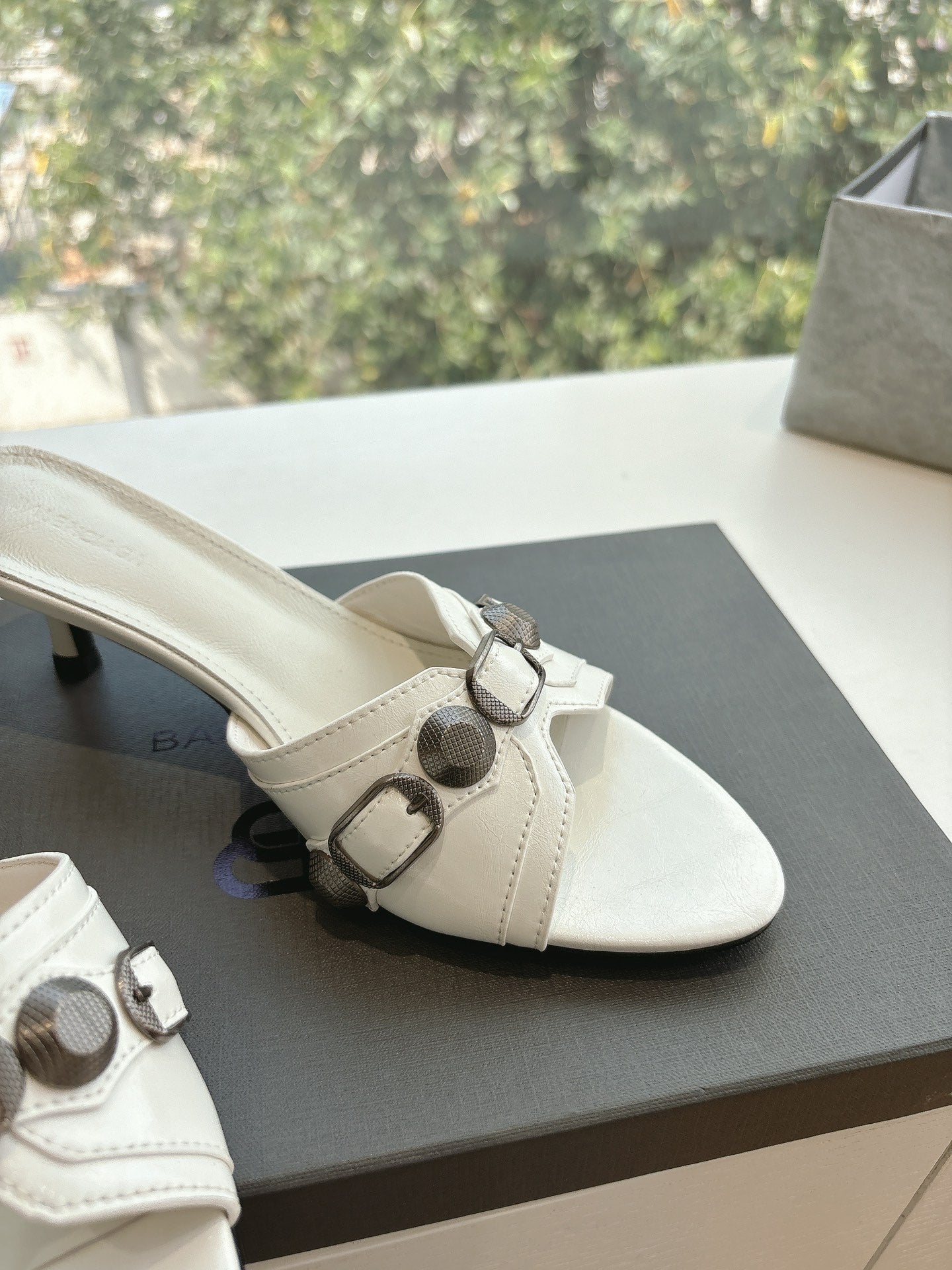 Balanciaga CAGOLE MID-HEEL MULES IN WHITE CALFSKIN