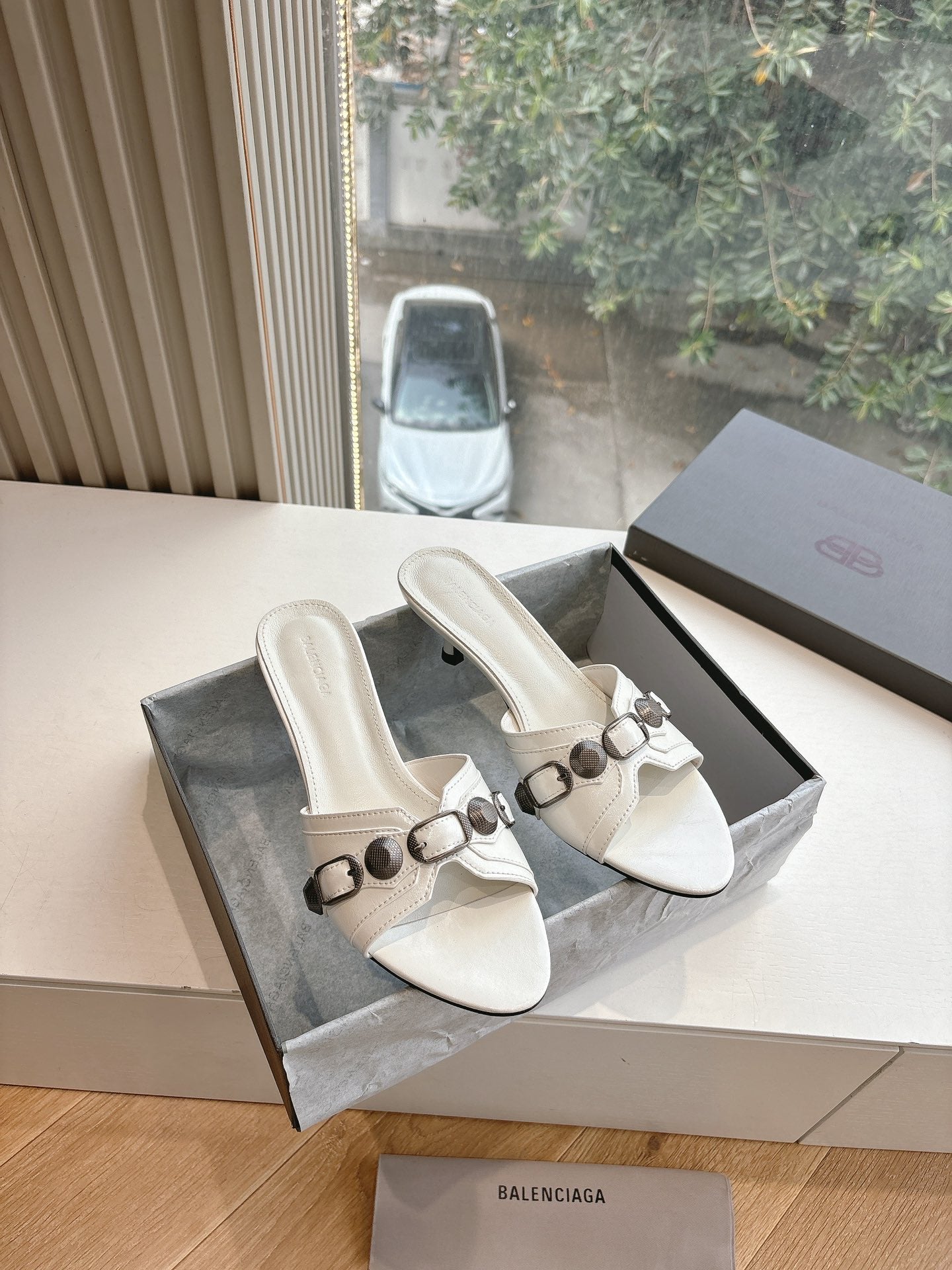 Balanciaga CAGOLE MID-HEEL MULES IN WHITE CALFSKIN