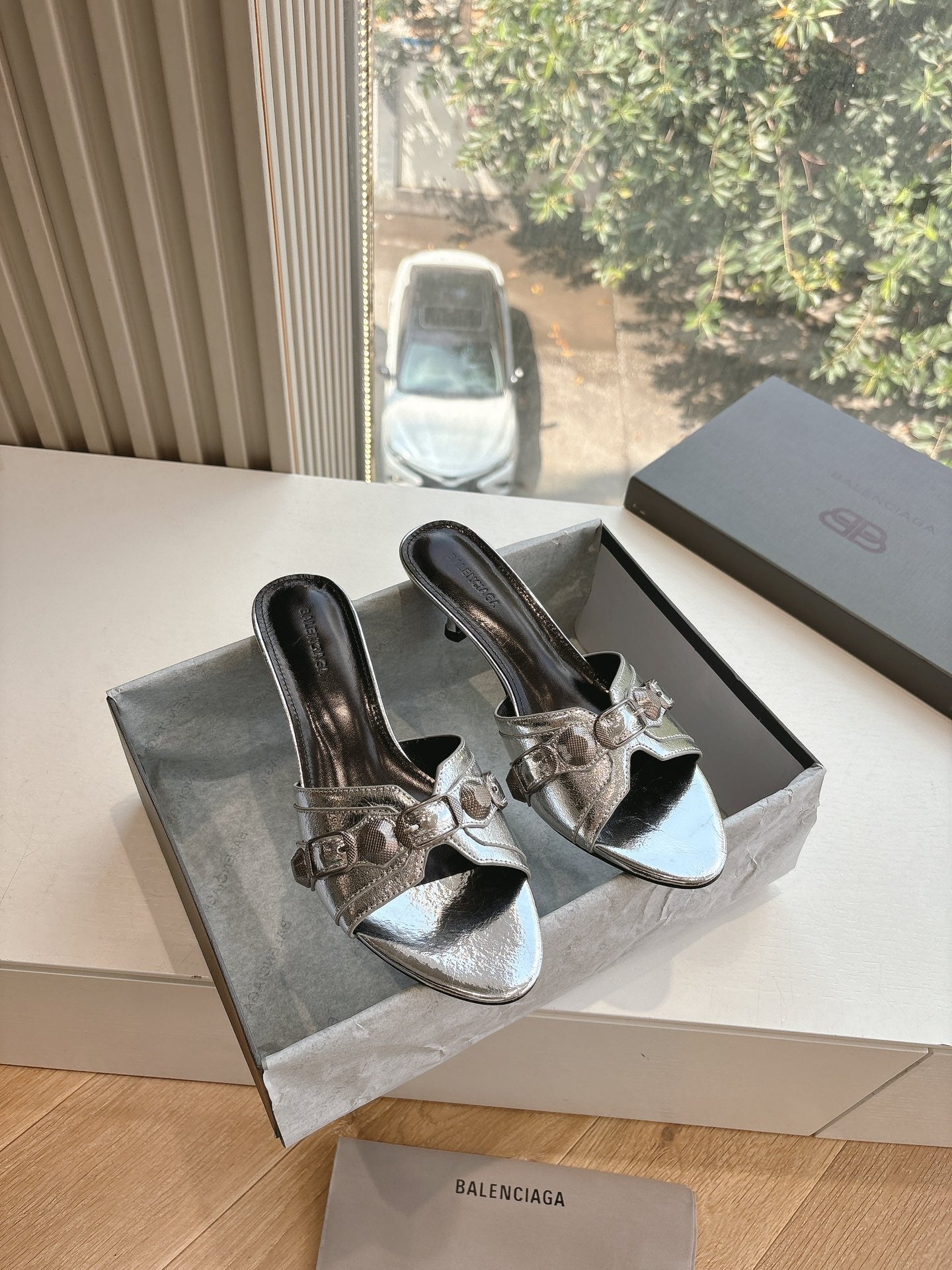 Balanciaga CAGOLE MID-HEEL MULES IN SILVER METALLIC CALFSKIN