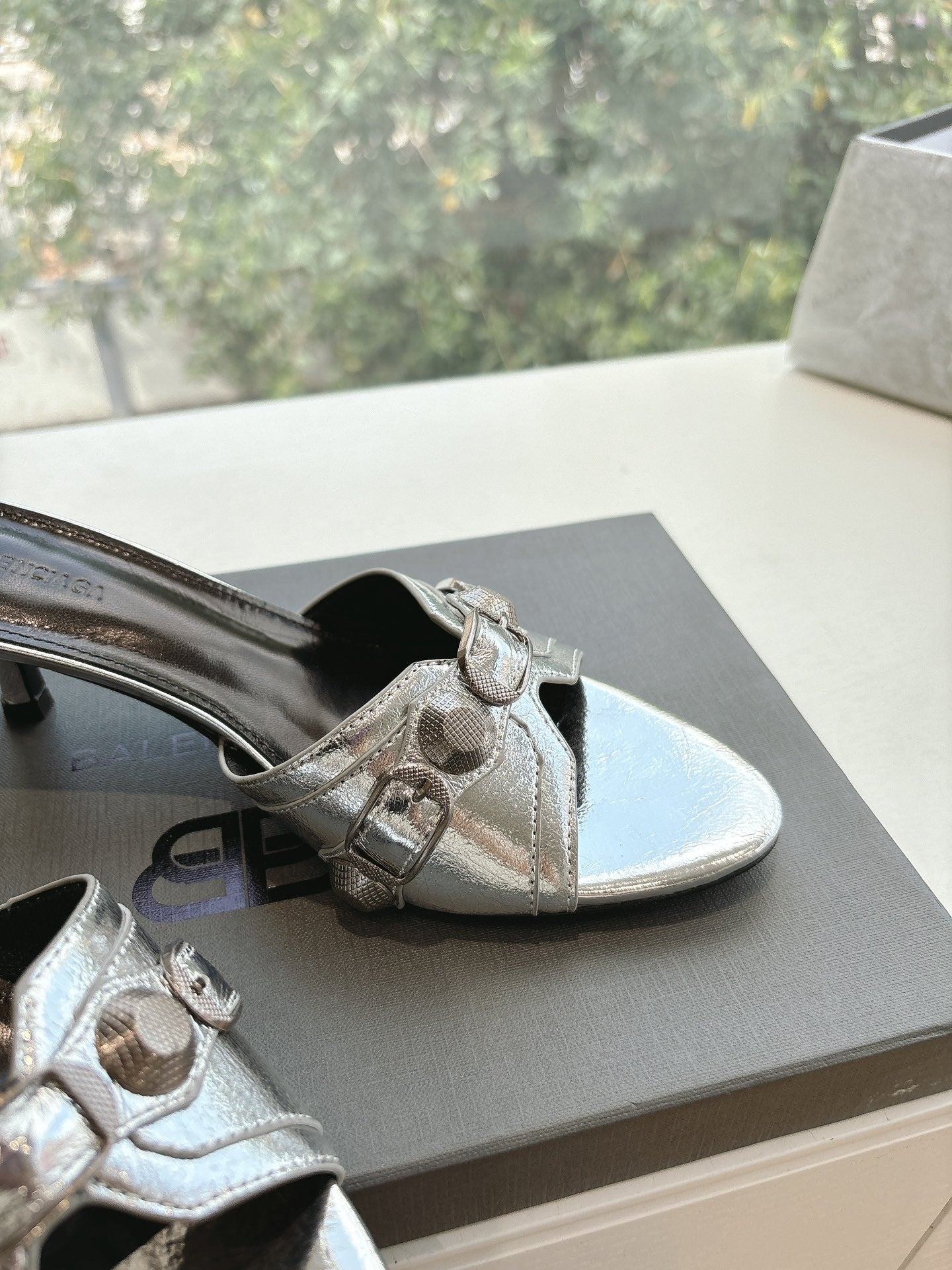 Balanciaga CAGOLE MID-HEEL MULES IN SILVER METALLIC CALFSKIN