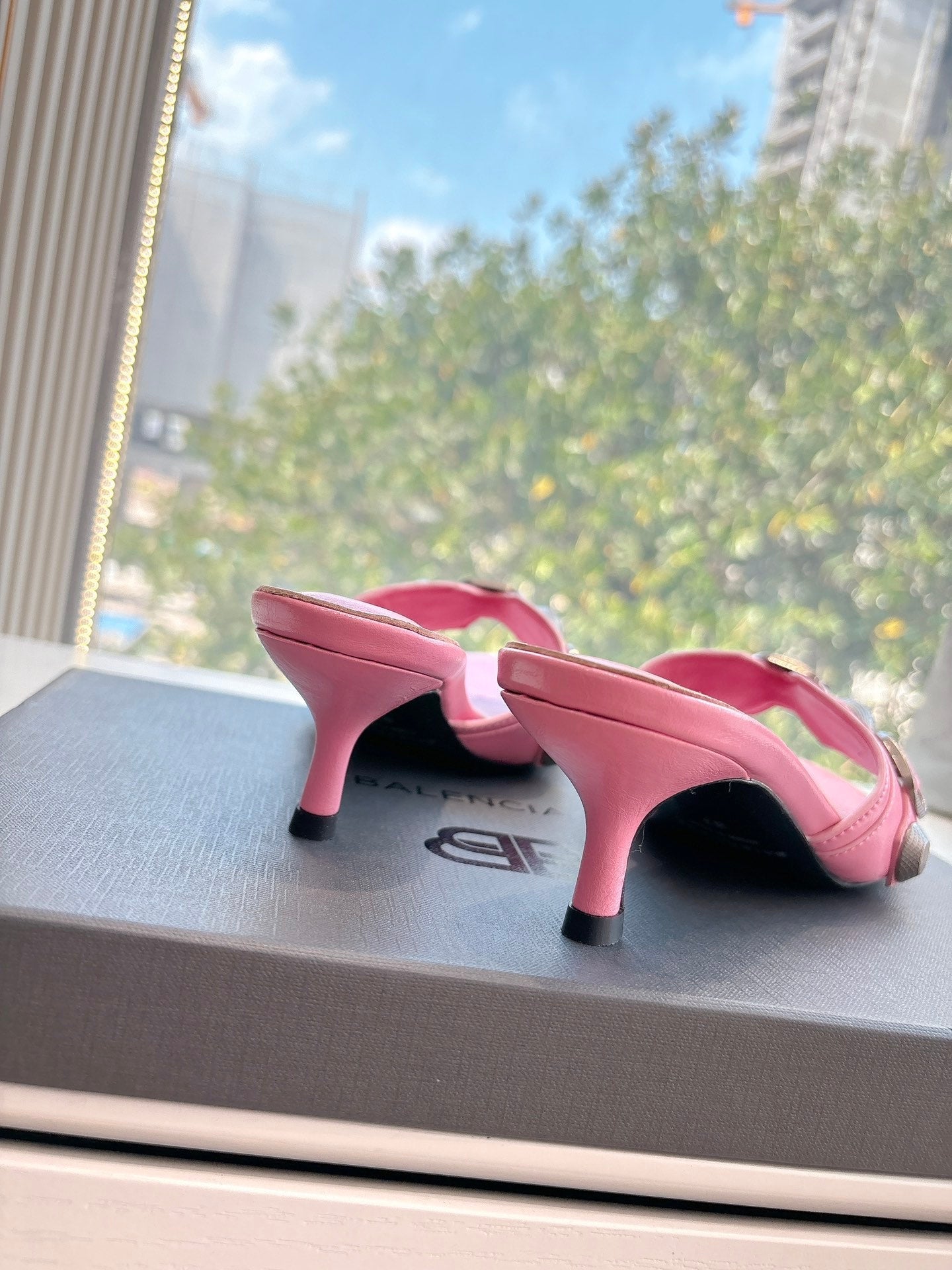 Balanciaga CAGOLE MID-HEEL MULES IN SHOCKING PINK CALFSKIN