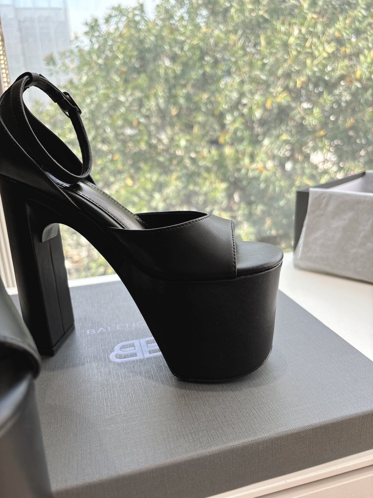 Balanciaga PLATFORM ANKLE STRAP HEELS IN BLACK SMOOTH CALFSKIN
