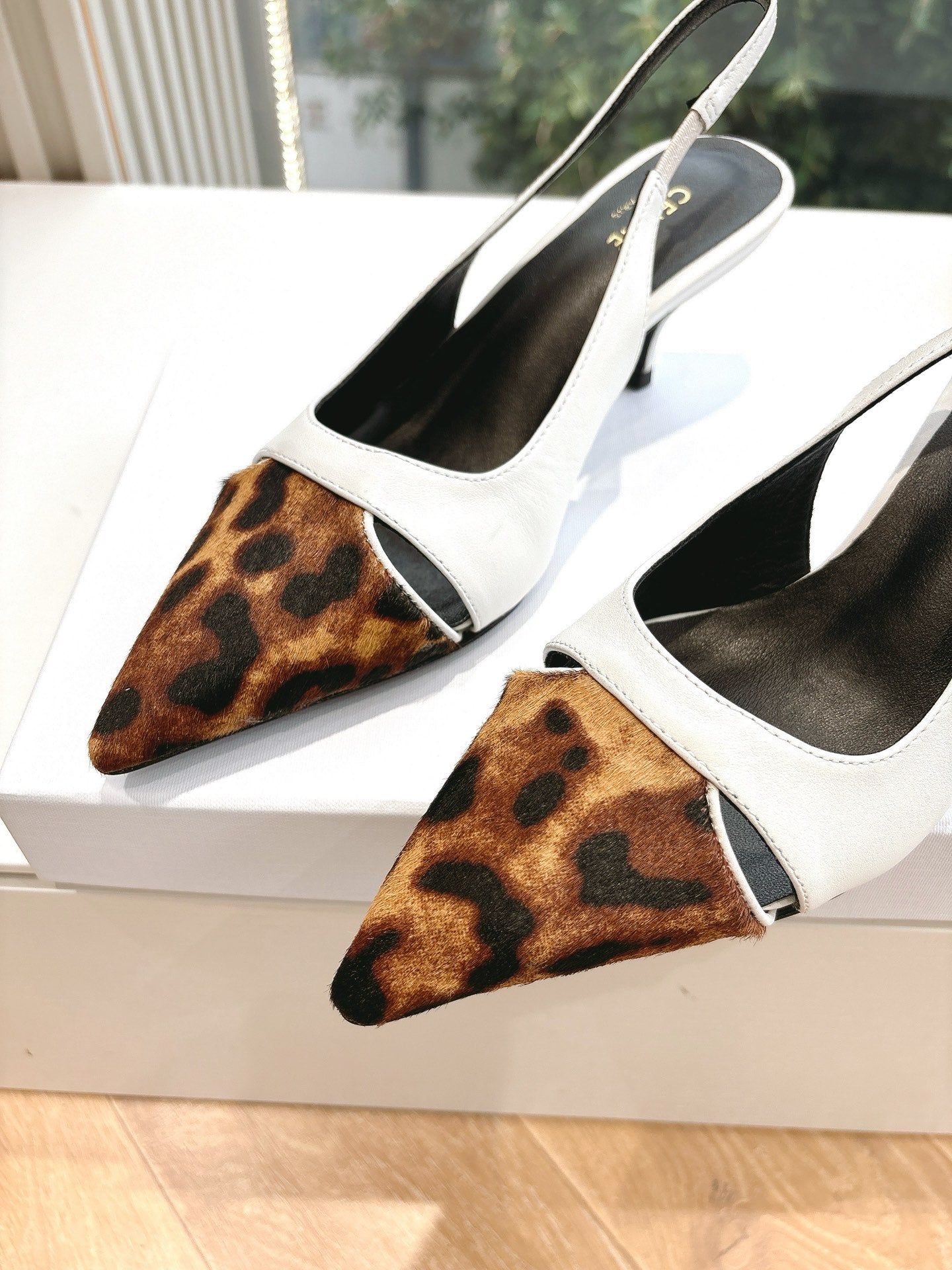 Celine CELINE Slingback  Leopard  White Leather 285985