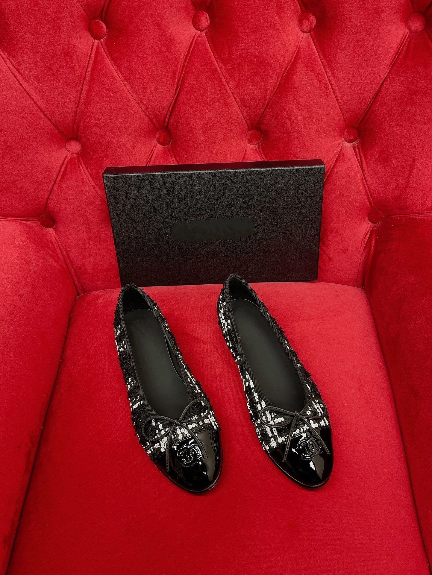 CHANEL ballet flat black white tweed lambskin