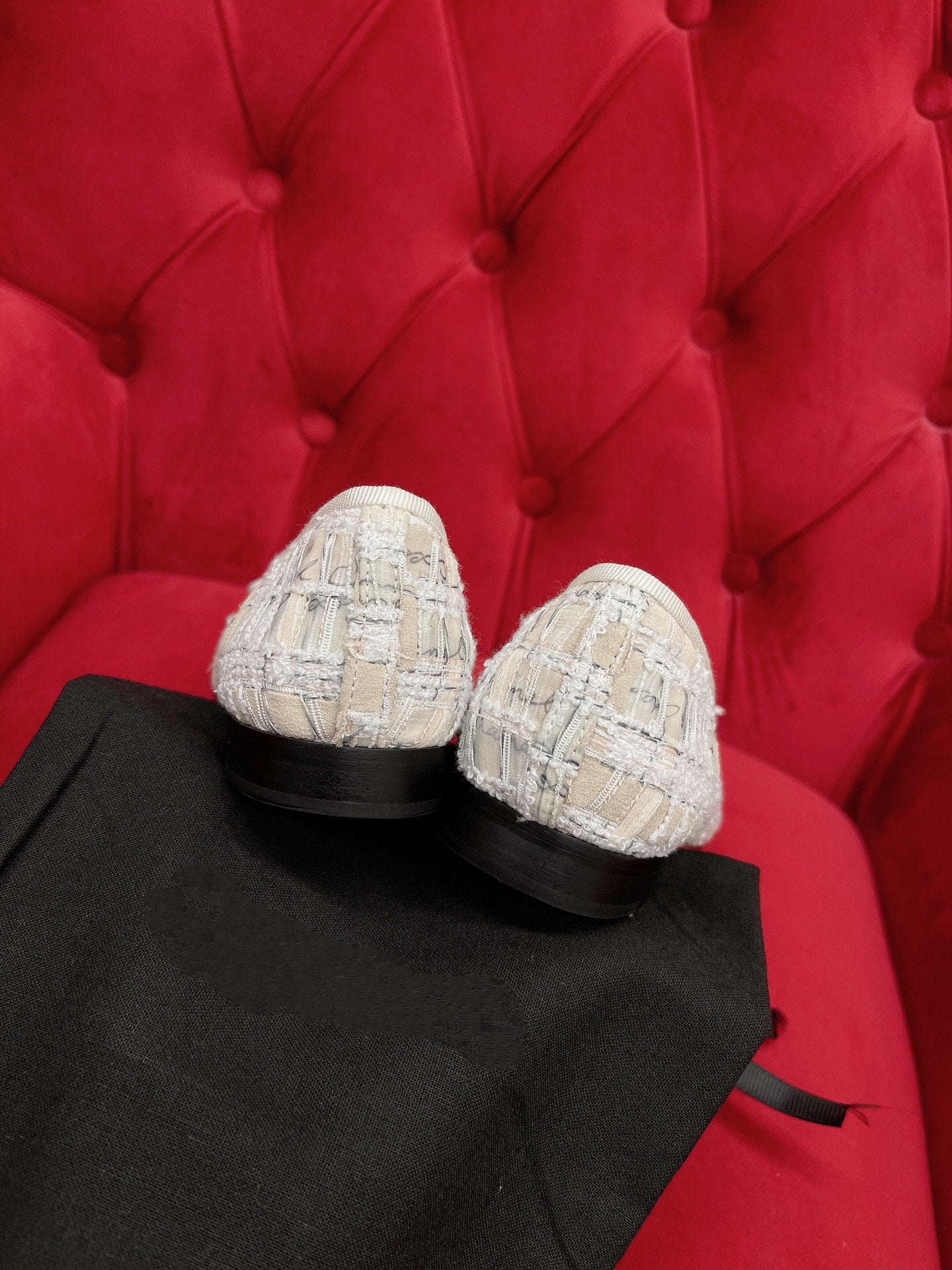 CHANEL ballet flat white black tweed lambskin
