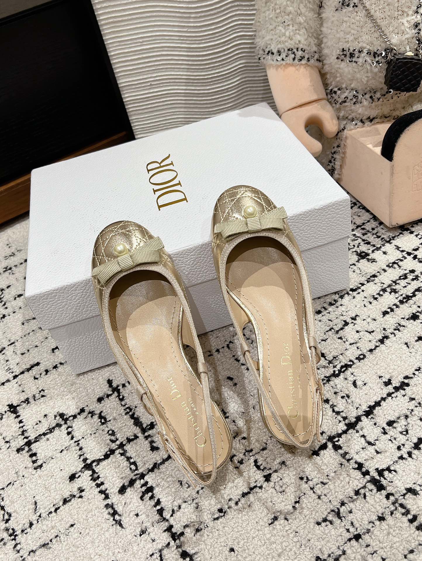 DIOR Ballet Slingback Pump 30mm In Gold Quilted Calfskin 997041