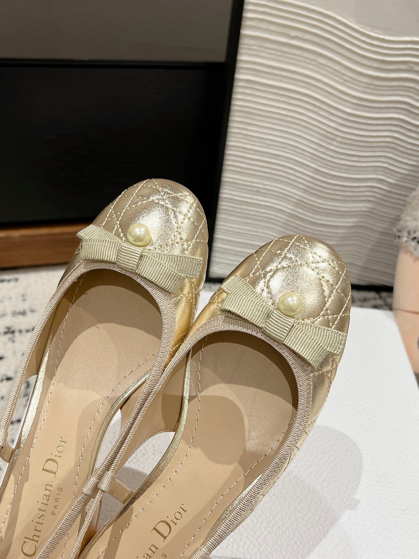DIOR Ballet Slingback Pump 30mm In Gold Quilted Calfskin 997041