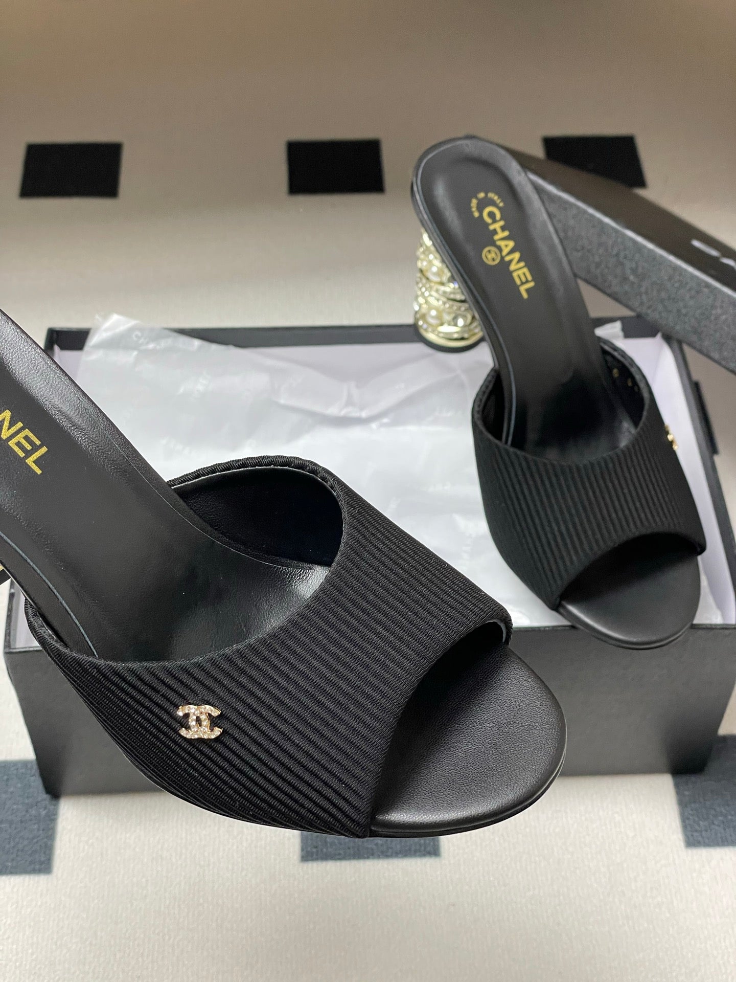 CHANEL 25p Sandal Heel 8cm Black Cloth