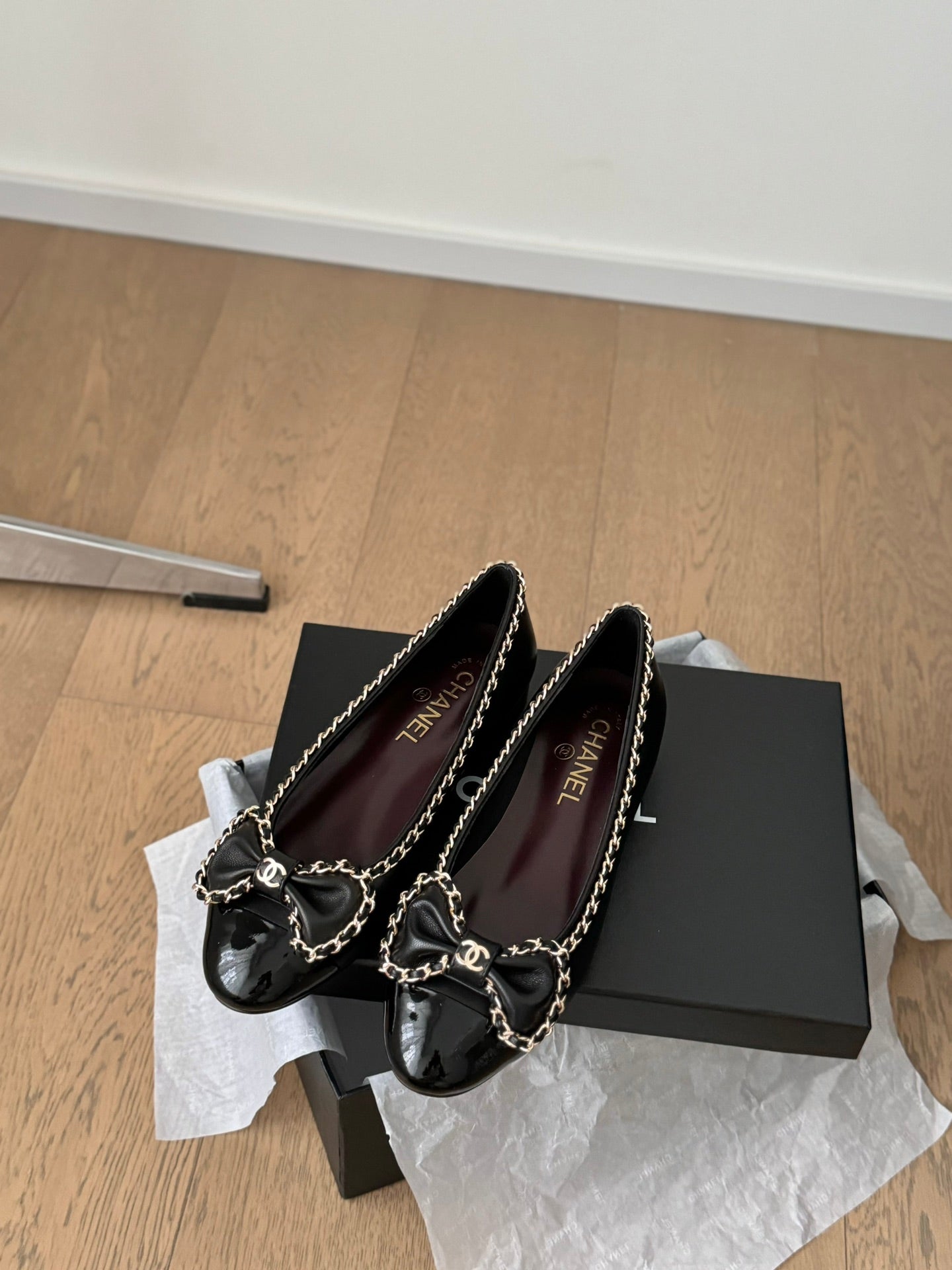 CHANEL Ballet Flats 25mm Black Chain Lambskin