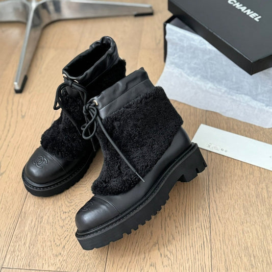 CHANEL Ankle Boots Black Calfskin And Fleece
