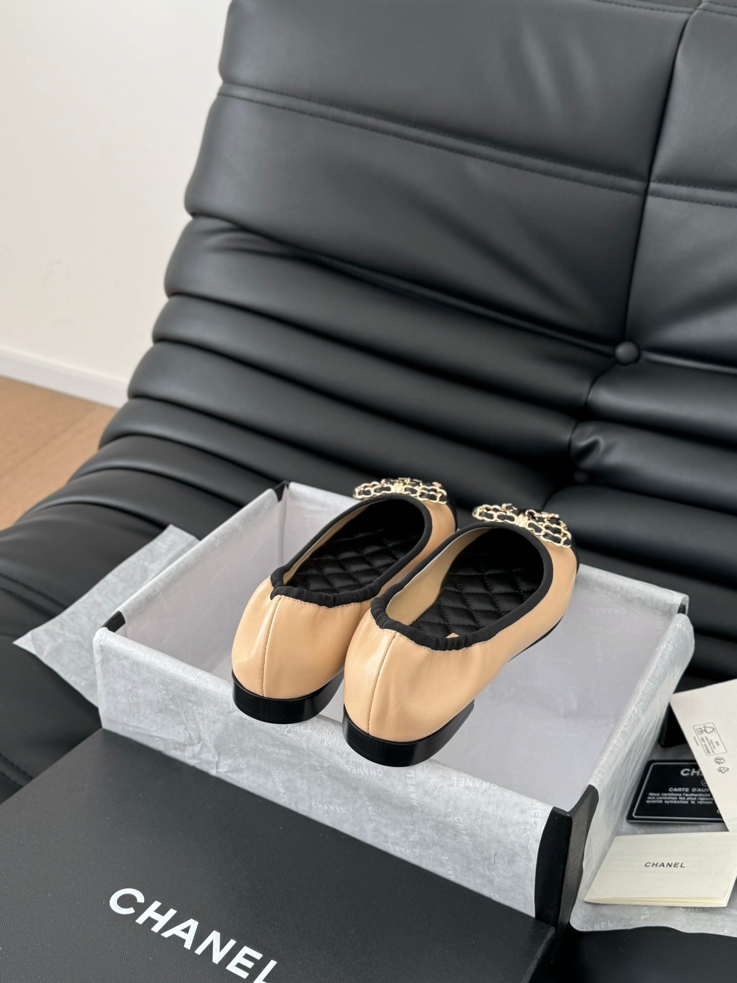 CHANEL Ballet Flats In Beige Lambskin 143530