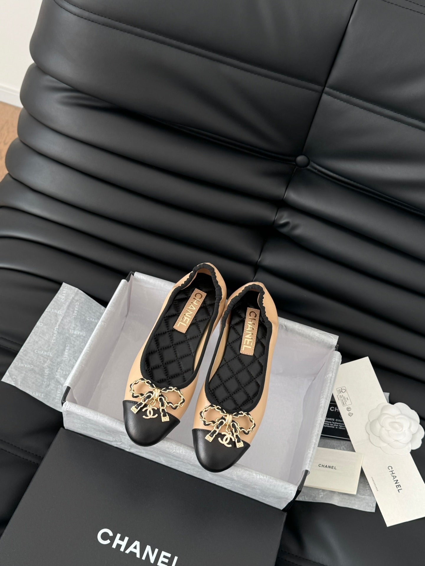 CHANEL Ballet Flats In Beige Lambskin 143530
