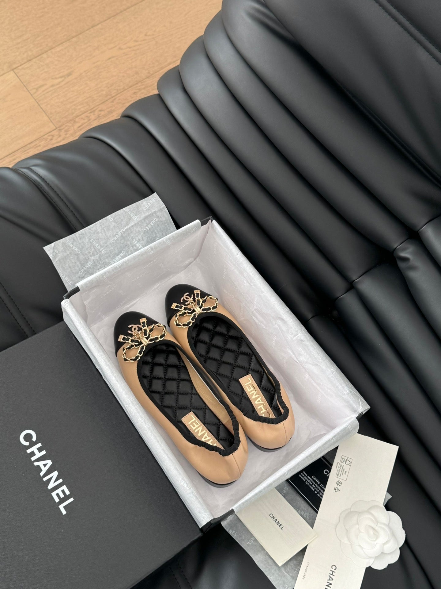 CHANEL Ballet Flats In Beige Lambskin 143530