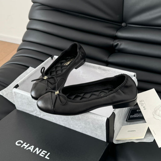 CHANEL Ballet Flats In Black Lambskin 143534