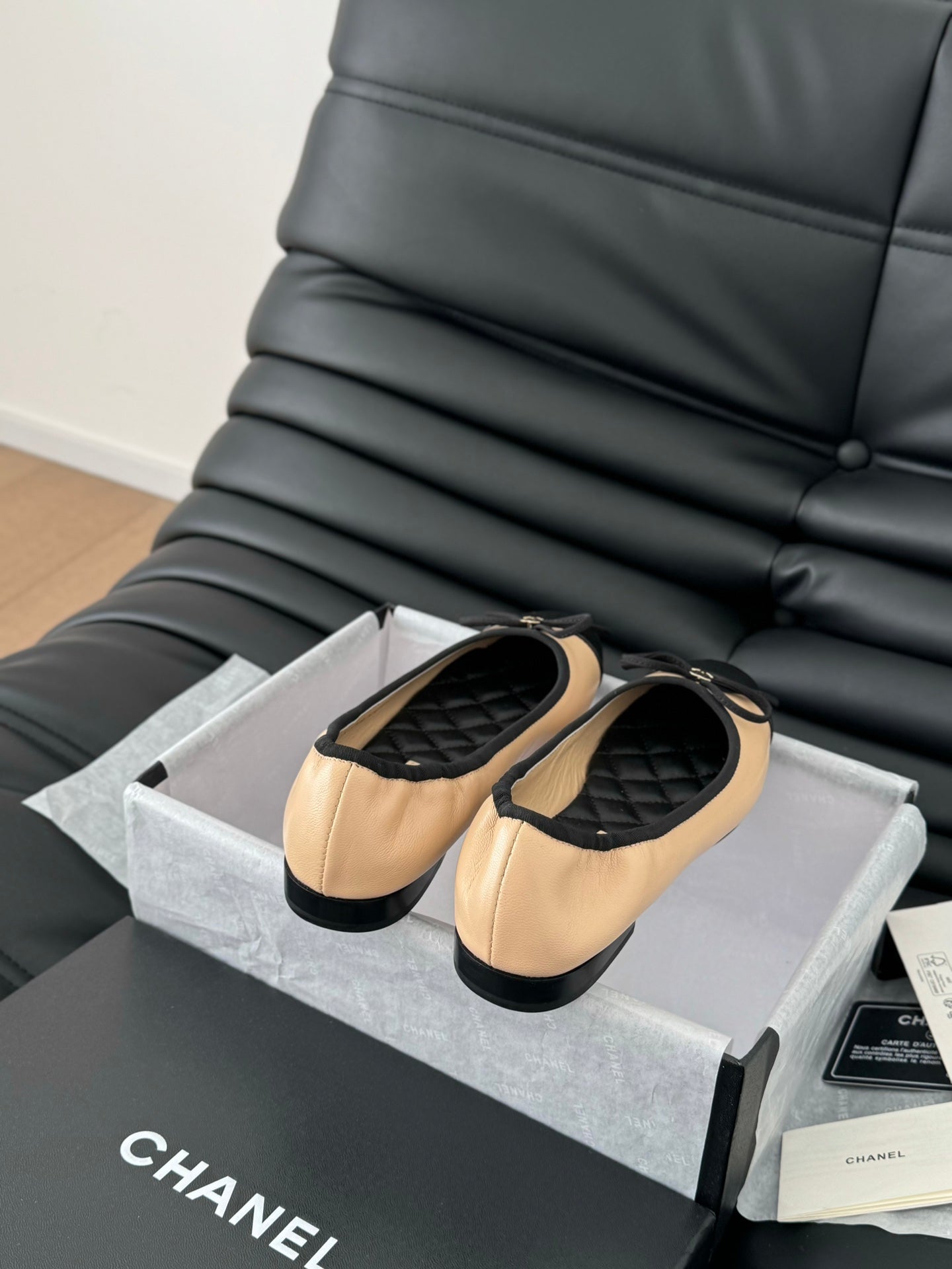 CHANEL Ballet Flats In Beige Lambskin 143538