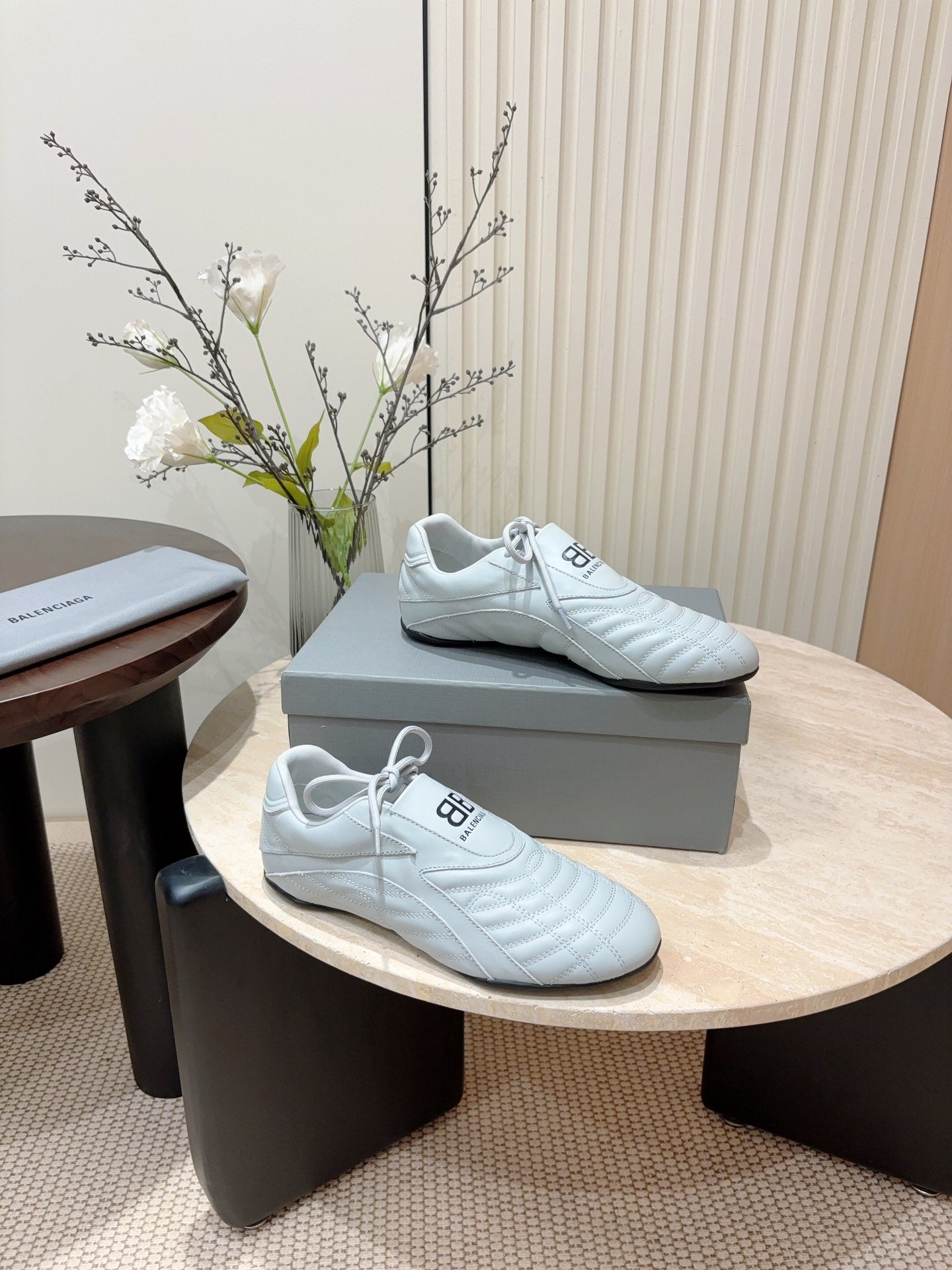 Balanciaga SOCCER SNEAKER IN WHITE QUILTED LAMBSKIN