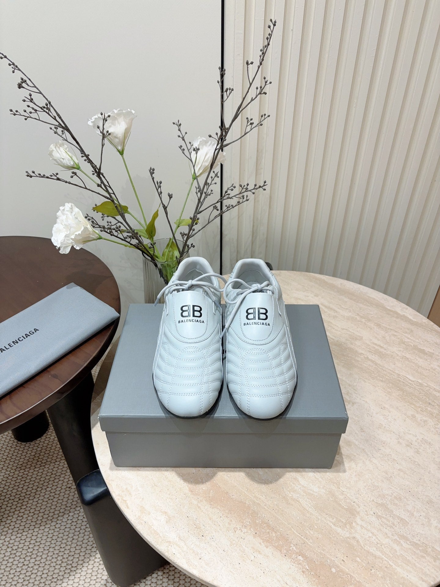 Balanciaga SOCCER SNEAKER IN WHITE QUILTED LAMBSKIN