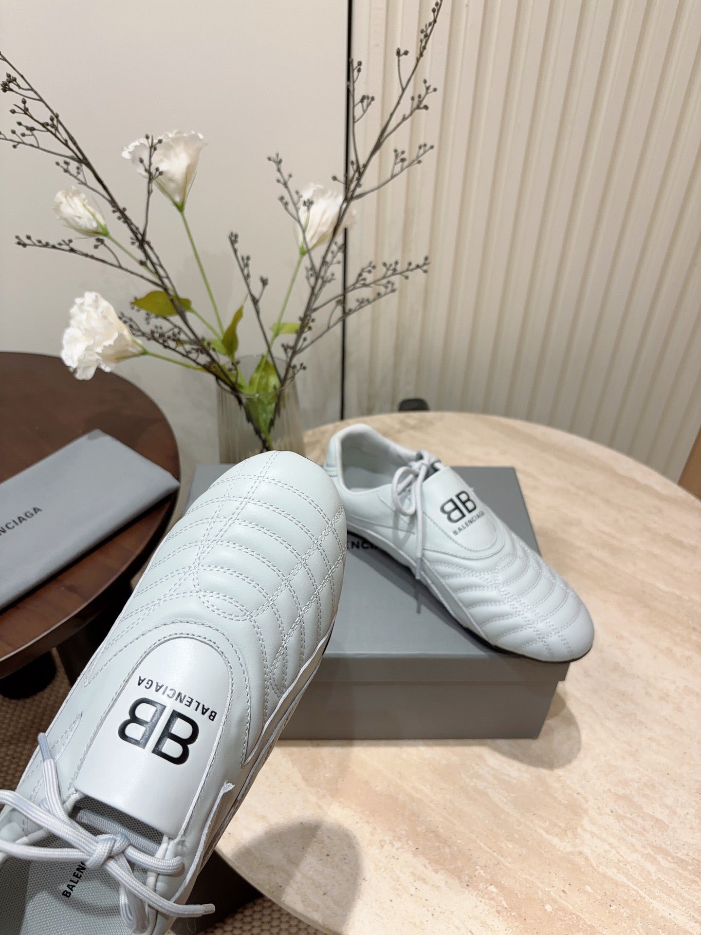 Balanciaga SOCCER SNEAKER IN WHITE QUILTED LAMBSKIN