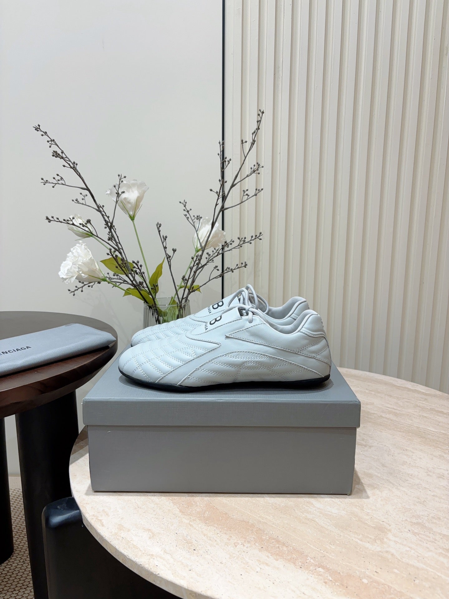 Balanciaga SOCCER SNEAKER IN WHITE QUILTED LAMBSKIN