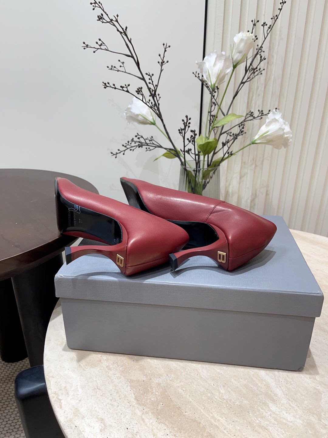 Balanciaga CURVED HEEL SHALLOW MOUTH PUMPS IN CADILLAC CALFSKIN