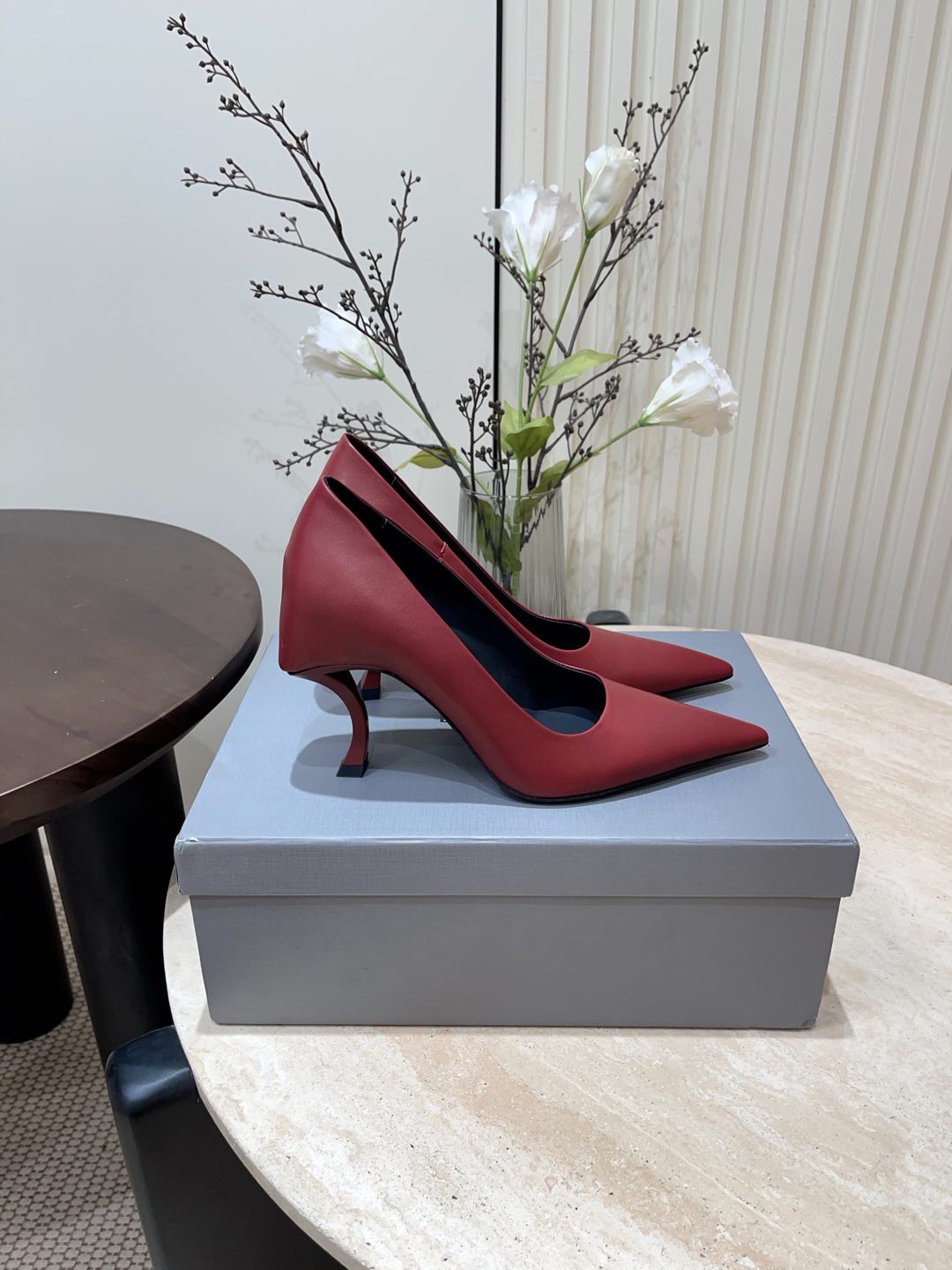Balanciaga CURVED HEEL SHALLOW MOUTH PUMPS IN CADILLAC CALFSKIN