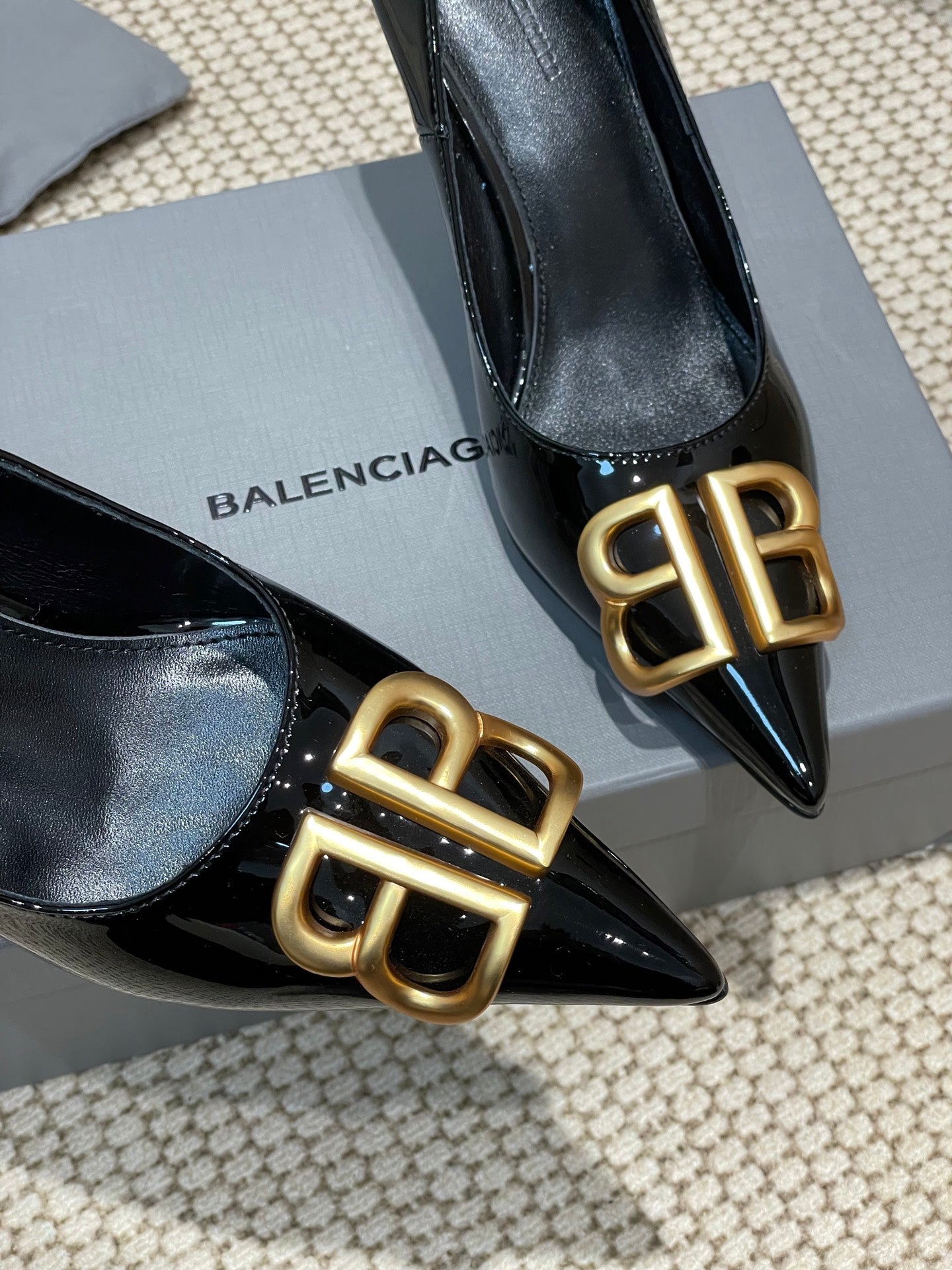 Balanciaga POINTED BB GOLD BUCKLE HIGH PUMPS 80MM IN BLACK PATENT CALFSKIN